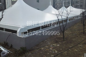 濟(jì)南小區(qū)車庫出入口